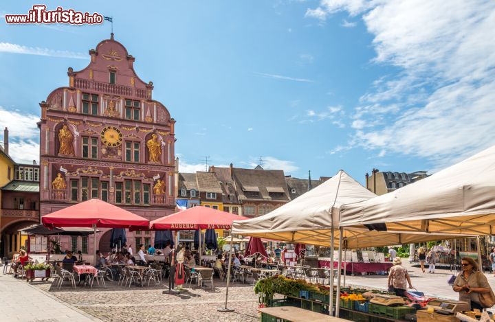 Immagine Piazza di Mulhouse, la bella città dell' Alsazia, nell'est della Francia - © milosk50 / Shutterstock.com