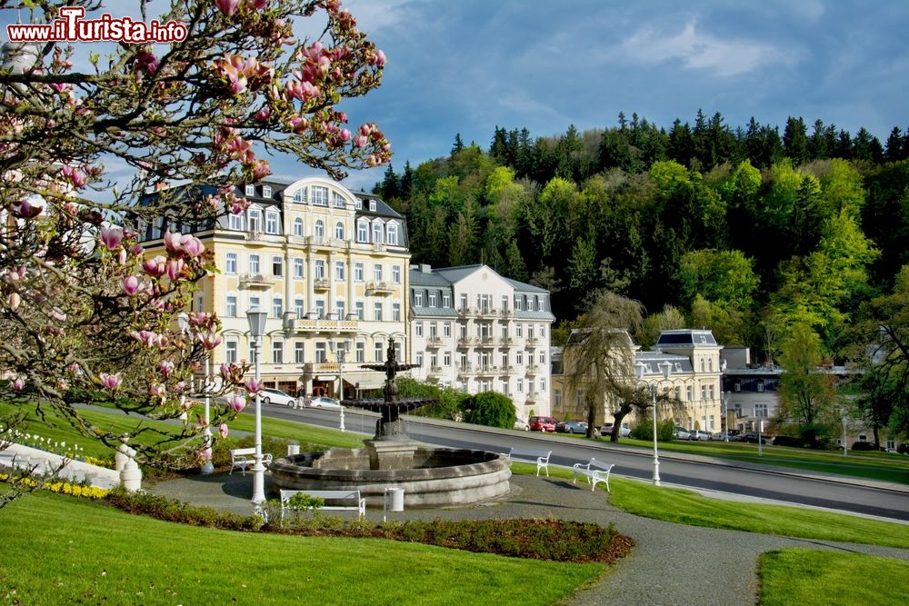 Immagine Piazza Goethe nella graziosa cittadina boema di Marianske Lazne, Repubblica Ceca.