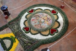 L'Infiorata di Chiaravalle della Colomba ...