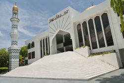 Ingresso monumentale della Grand Friday Mosque, ...