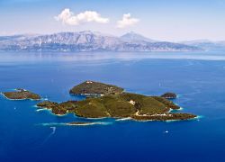 Isola di Skorpios nei pressi di Lefkada, Grecia ...