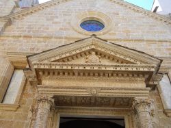 Particolare della facciata della Chiesa Madre di Morciano di Leuca, in Puglia. - © Psymark - CC BY-SA 4.0, Wikipedia