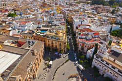 Veduta aerea di Siviglia, fotografata dalla cima ...