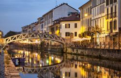 Ponte zona Navigli a Milano: siamo vicino a Porta Ticinese - © Sergey Dzyuba / Shutterstock.com
