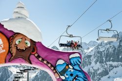 Seggiovia e Ski area bambini a Stubai in Austria. Per le famiglie ci sono servizi per i bambini che non sciano, come un divertente Kindergarten  - © Tourismusverband Stubai Tirol/Andre ...