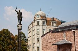 Statua nel cuore di Plovdiv cittò storica della Bulgaria una delle più antiche d'Europa