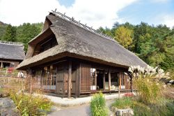 Casa tradizionale giapponese nel villaggio tipico ...