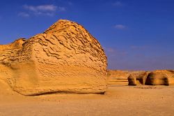 Wadi al-Hitan, Egitto: rocce erose dal vento - In collaborazione con I Viaggi di Maurizio Levi
