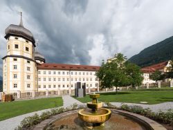 L'abbazia cistercense di Stams, Austria. Fondata nel 1273 da Mainardo II° di Tirolo-Gorizia e dalla consorte Elisabetta di Baviera, venne completamente ricostruita a partire dal 1692 ...