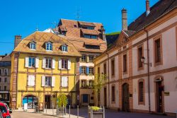 Antichi palazzi nel centro storico di Belfort, Francia.
