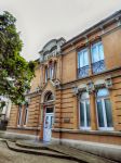 Architettura del Nicanor Pinole Museum a Gijon, Spagna. Il museo si trova in un edificio costruito all'inizio del XX° secolo da Luis Bellido e ospita oltre 6 mila dipinti e disegni di ...