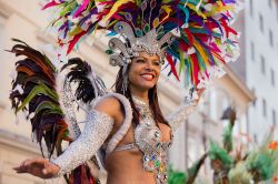 Ballerina brasiliana al Carnevale di Monfalcone in Friuli Venezia Giulia - © Tanja_G / Shutterstock.com