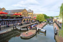 Camden Lock, tra gli affascinanti canali di Londra - © Julie Clopper / Shutterstock.com