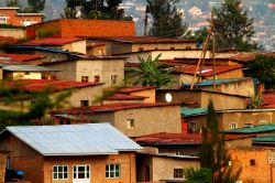 Case sulle colline di Kigali, Ruanda.
