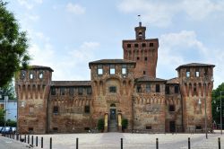 Il Castello estense a Cento di Ferrara - © ...