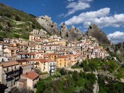 Castelmezzano è un celebre borgo della ...