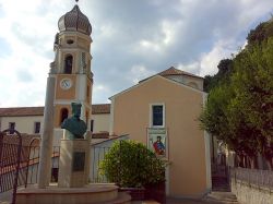 La Chiesa di San Giacomo è una  delle attrazioni storiche di Lauria - © Gianni Lupindo - Panoramio - Wikipedia