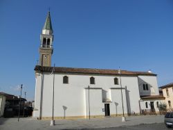 La Chiesa di San Pietro apostolo a Stra in Veneto - © Threecharlie, CC BY-SA 3.0, Wikimedia Commons