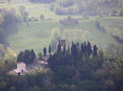 Col Bastia a Romano d'Ezzelino in Veneto - © Roberto frison - Pubblico dominio, Wikipedia