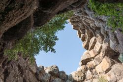 Dentro al Nuraghe di Santu Antine in Sardegna