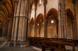 Dentro all'Abbazia di Sant'Andrea a Vercelli, monumento gotico del Piemonte