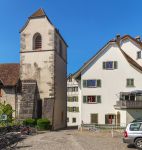 Edifici storici della vecchia città di Zugo, Svizzera. Questa località è la capitale dell'omonimo cantone - © Denis Linine / Shutterstock.com