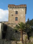 Framura, Liguria: un antico torrione genovese nel borgo della Liguria, Cinque Terre