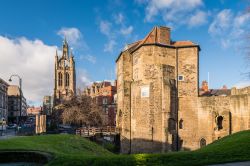 Il Black Gate di Newcastle upon Tyne, Inghilterra. Innalzata fra il 1247 e il 1250 sotto il regno di Enrico III°, la Porta Nera è stata l'ultima aggiunta alla difesa del castello ...