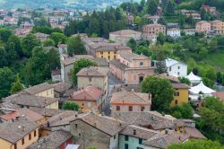 Il borgo storico di Guiglia sull'Appennino Modenese in Emilia