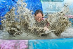 Il Boryeong Mud Festival in Corea del Sud. Si svolge sulla Daecheon beach in luglio - © yochika photographer / Shutterstock.com