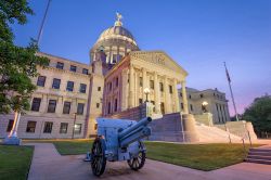 Il Campidoglio di Jackson, Mississippi, USA. Sede governativa della città di Jackson, l'edificio in stile beaux-arts venne inaugurato nel 1901 su progetto degli architetti Theodore ...