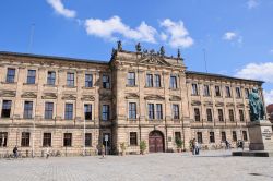 Il castello di Erlangen, Germania, ospita la sede amministrativa dell'Università. Fondata nel 1742-43 con il nome latino di Academiae Friderico Alexrandinae, rappresenta la seconda ...