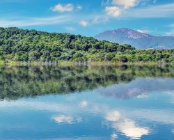 Il lago Baratz è il solo lago naturale d'acqua dolce di tutta la Sardegna.