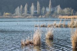 Il lago di Fimon sui Monti Berici a sud di Vicenza ...