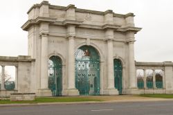 Il memoriale della guerra a Nottingham, Inghilterra. E' dedicato agli uomini e alle donne della città che persero la vita durante i due conflitti mondiali.



