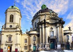 Il Museo di Storia della Religione nel cuore di Lviv, Ucraina. E' ospitato nella cattedrale dominicana fatta costruire nella seconda metà del XIII° secolo da Costanza, moglie ...