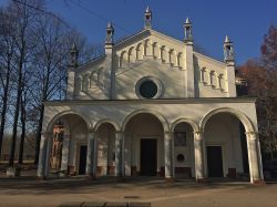 Il Santuario di Sant'Anna a Cilavegna in Lombardia - © TheWorm12, CC BY-SA 4.0, Wikipedia