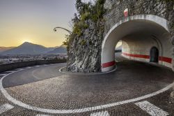 Il tunnel sotta alla collina del Castello di Gemona del Friuli