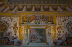Interni della Villa d'Este a Tivoli, nei pressi di Roma, Lazio. Inserita nell'elenco Unesco, questa costruzione è uno splendido esempio di architettura del Rinascimento - © ...
