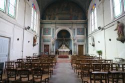 Interno della Chapelle d'Effiat nella città di Montrichard, Francia - © Khun Ta / Shutterstock.com