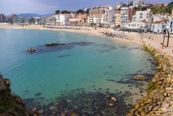 La bella spiaggia di Blanes, Costa Brava, Spagna - © A.S.Floro / Shutterstock.com