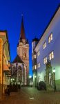La cattedrale di Nostra Signora a Radolfzell nei pressi di Lindau, Germania, by night.
