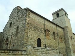 La Concattedrale di Rapolla in Basilicata, provincia di Potenza - © Arietemarzo, CC BY-SA 3.0, Wikipedia
