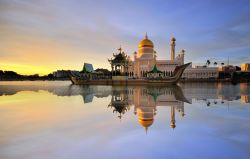 La moschea Sultan Omar Ali Saifudding  a Bandar Seri Begawan, nel Sultanato del Brunei