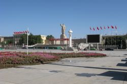 La Piazza del Popolo di Kashgar la città in una oasi sulla Via della Seta in Cina. - © Abd. Halim Hadi / Shutterstock.com