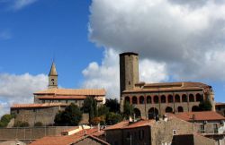 La Rocca Farnese di Valentano, Lago di Bolsena, Lazio - © Alfeuss - CC BY-SA 3.0, Wikipedia