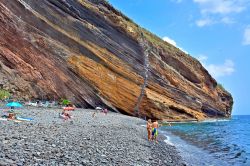La spiaggia rocciosa di Ponta do Garajau a Madeira - © Jurek Adamski  / Shutterstock.com