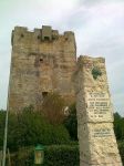 La Torre di Palidoro a Passoscuro di Fregene. Luogo della Fucilazione di Salvo d'Acquisto. Lapide commemorativa - © NorbertoColella, Wikipedia