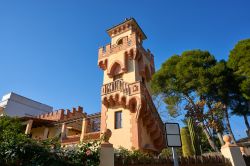 La torre di una antica villa nel territorio di Benicassim, Comunità Autonoma Valenciana, Spagna.

