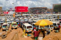 L'affollata stazione centrale di Kampala, Uganda - © Cristi Popescu / Shutterstock.com